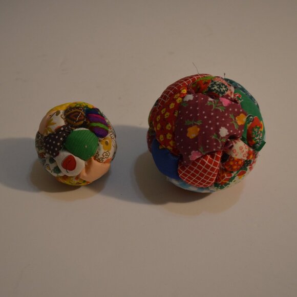 Seasonal Holiday Christmas Ornaments Handmade 2 Quilted Balls Styrofoam 2 Sizes - Picture 2 of 5